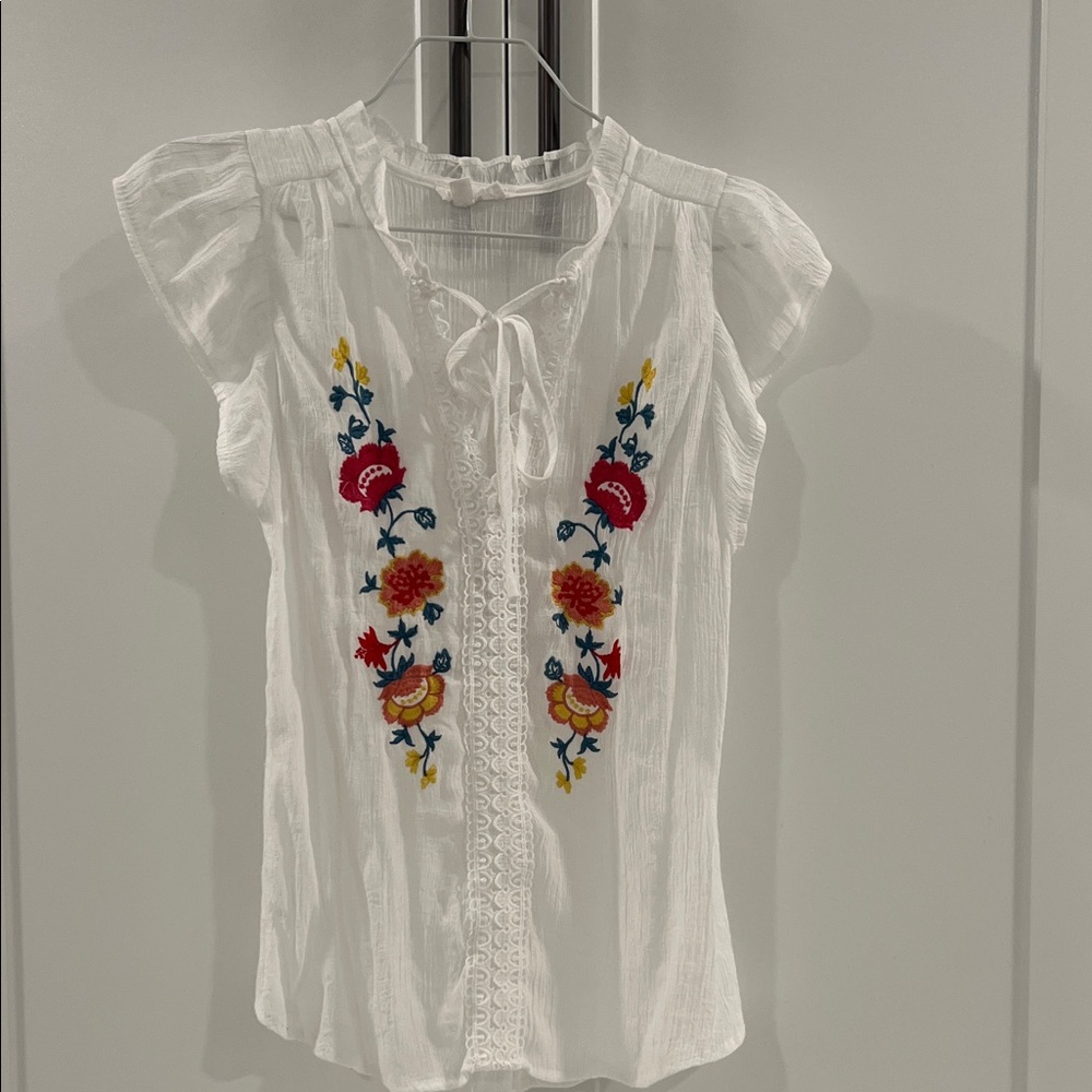 Mine White Blouse with Colorful Floral Embroidery